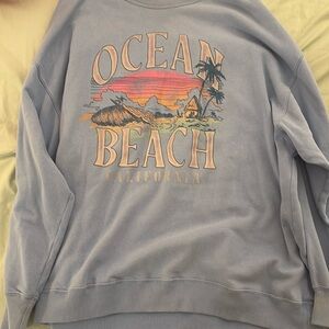 Hollister Crewneck!
